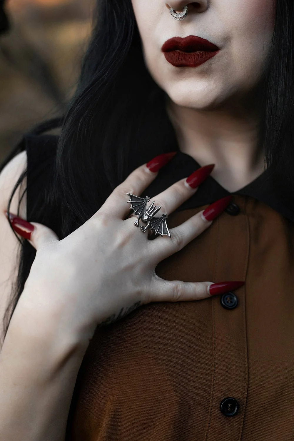 Gothic Guardian Ring - Image 5