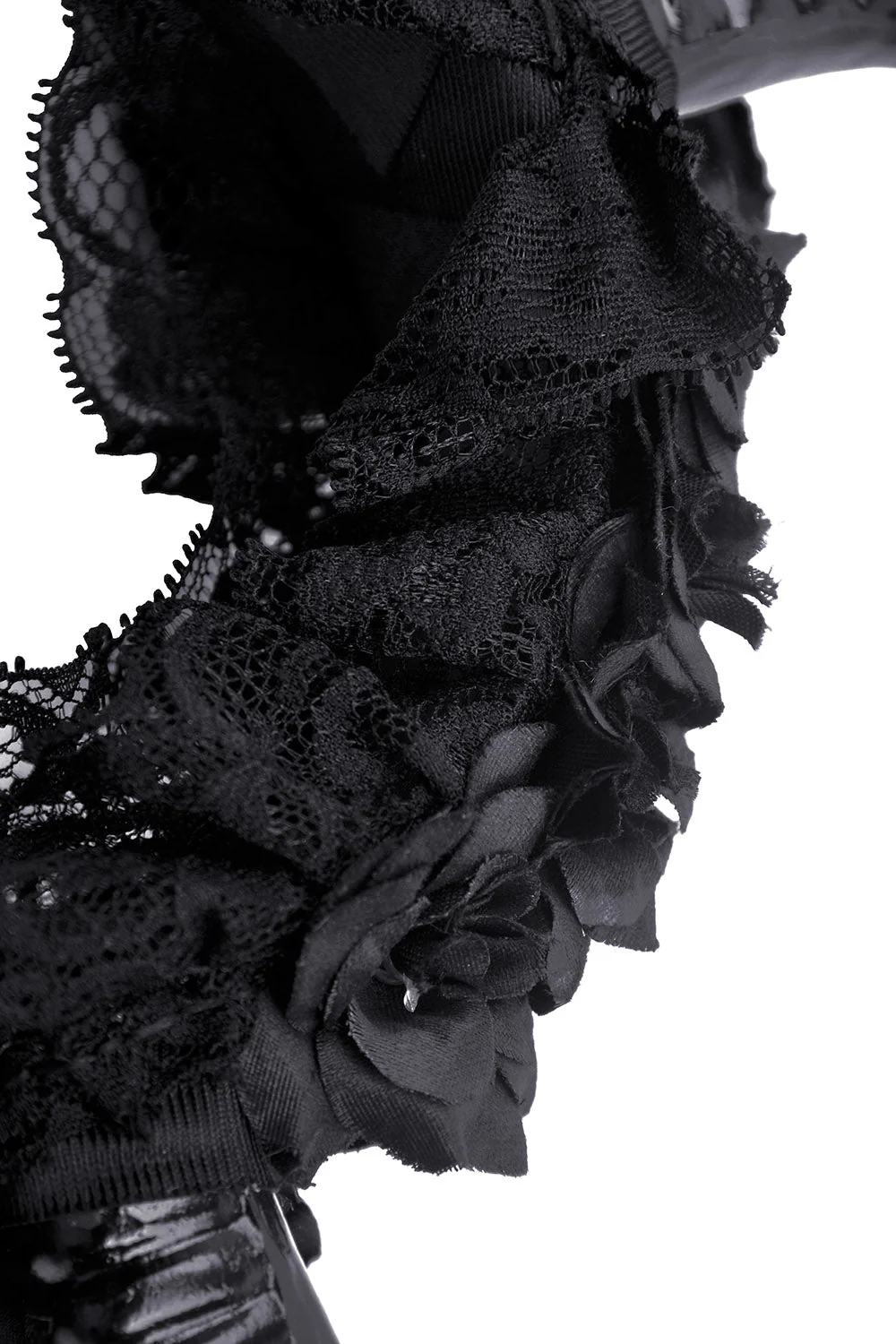Graveyard Witch Veiled Headdress - Image 9