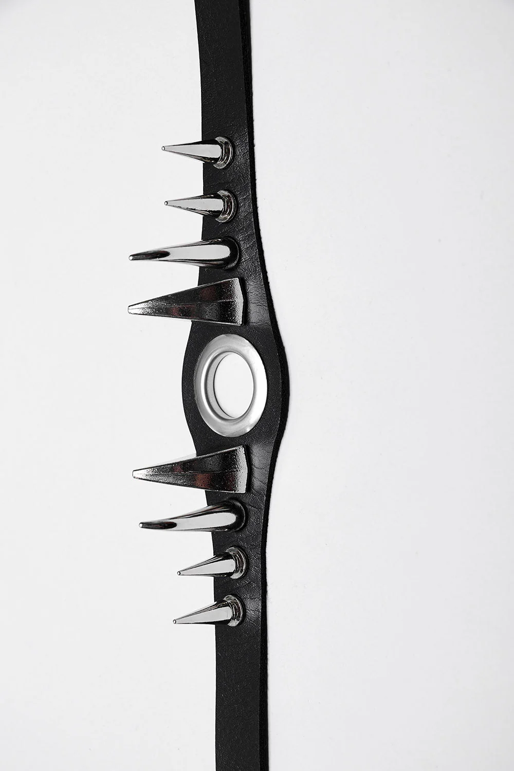 Grunge Apocalypse Spiked Choker - Image 3