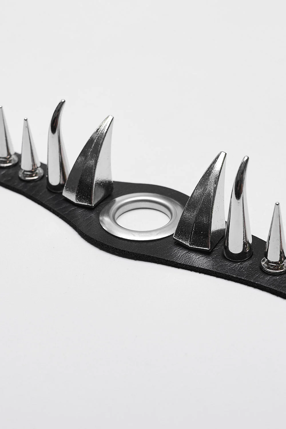 Grunge Apocalypse Spiked Choker - Image 4