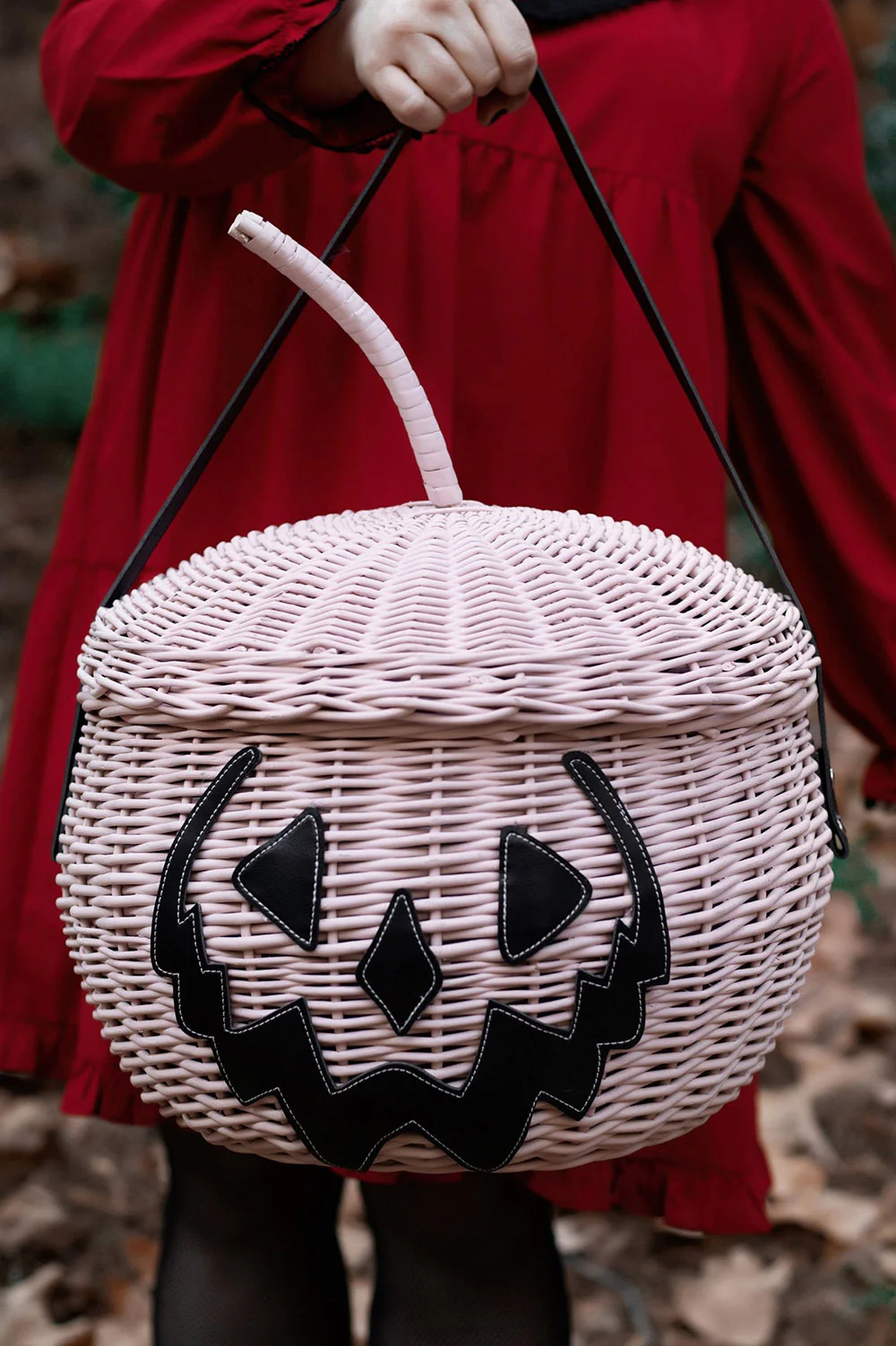 Haunted Hallows Picnic Basket [Pink]