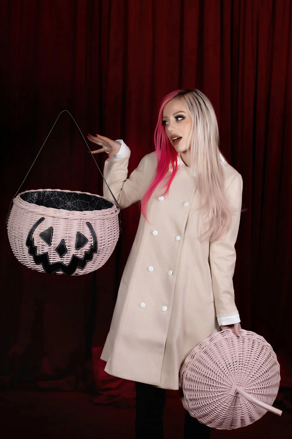 Haunted Hallows Picnic Basket [Pink] - Image 3