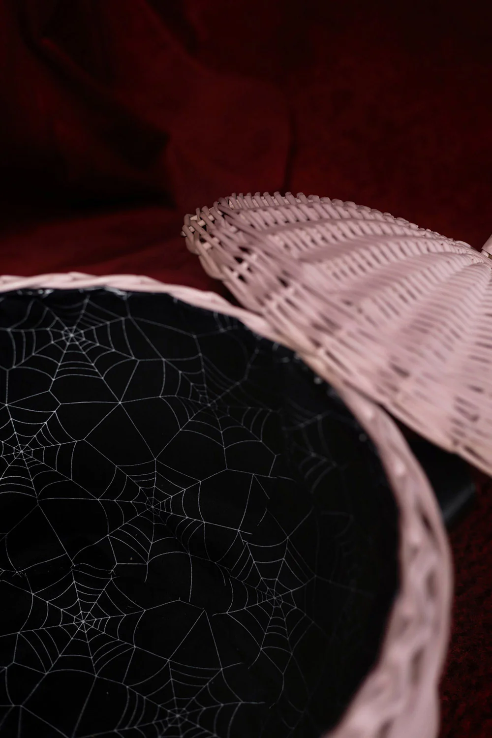 Haunted Hallows Picnic Basket [Pink] - Image 4