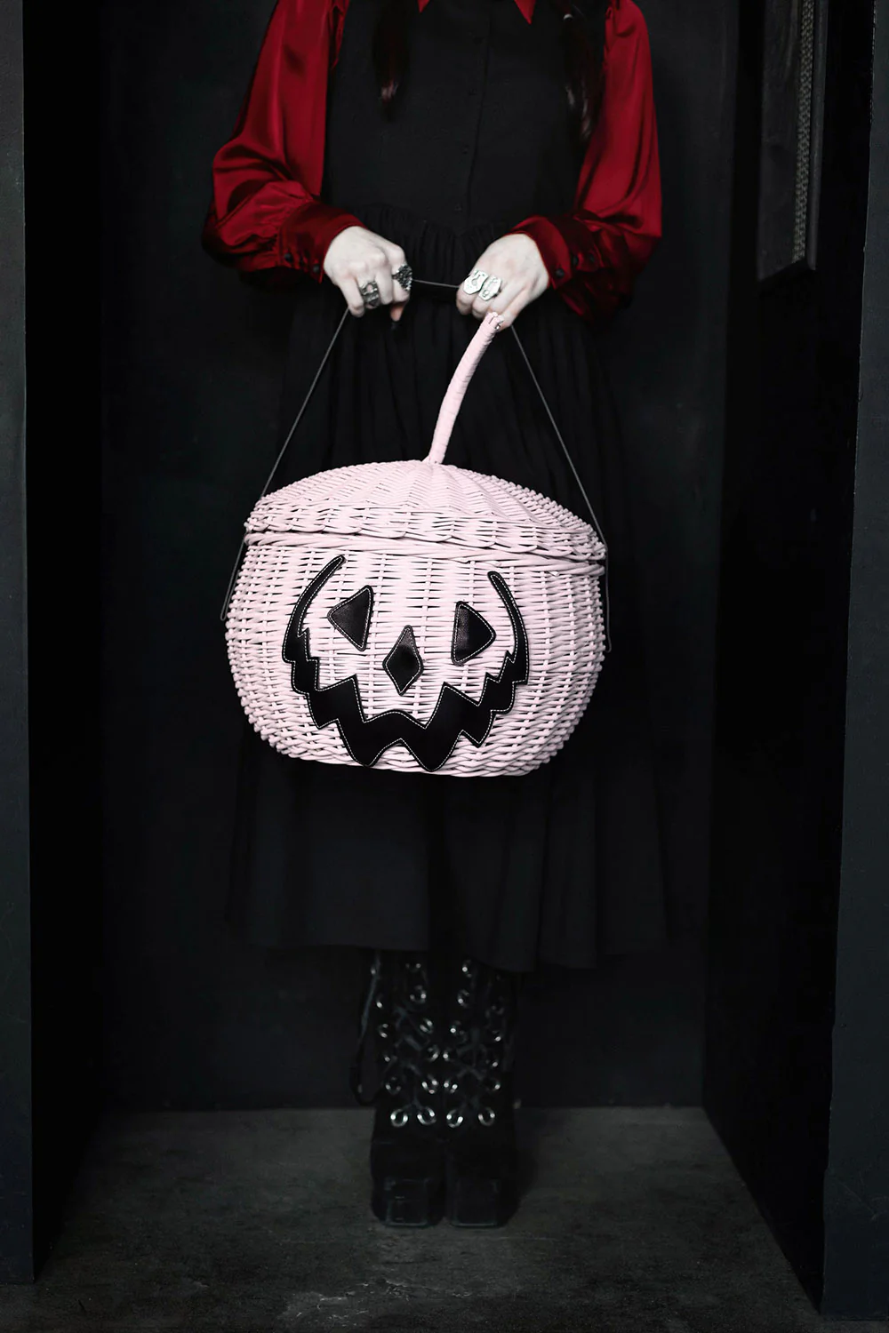 Haunted Hallows Picnic Basket [Pink] - Image 5