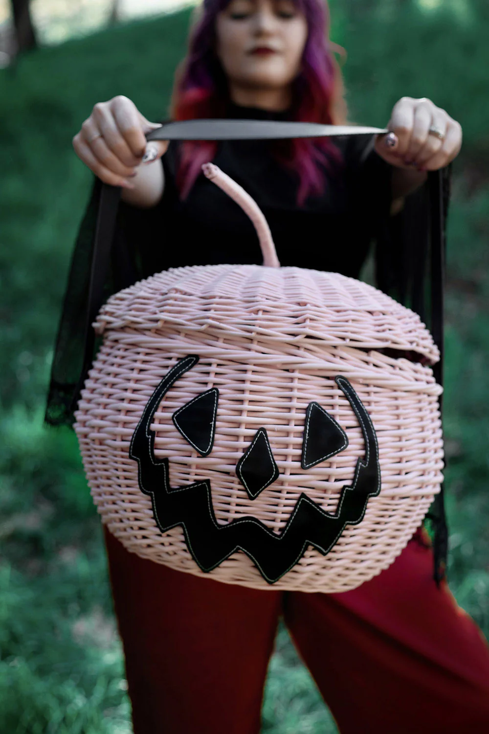 Haunted Hallows Picnic Basket [Pink] - Image 7