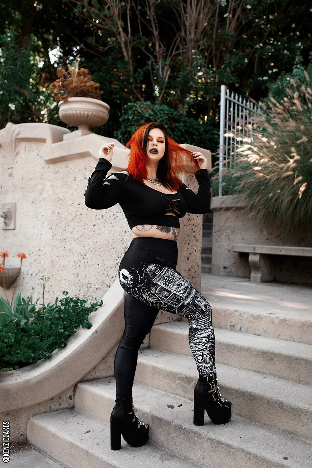 Haunted House Leggings - Image 5