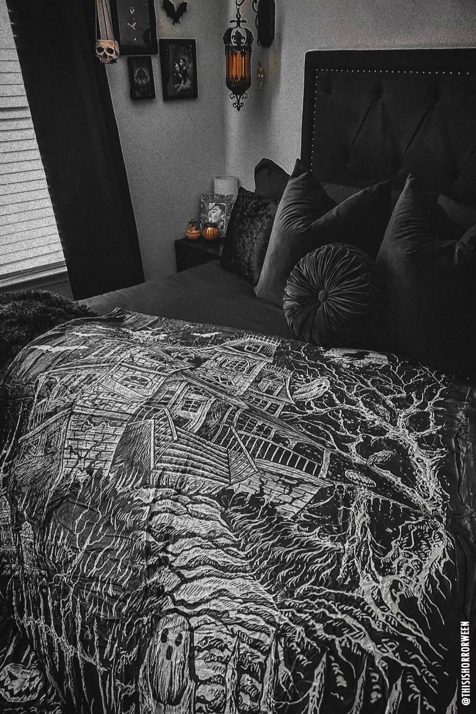 Haunted Mansion Throw Blanket - Image 6