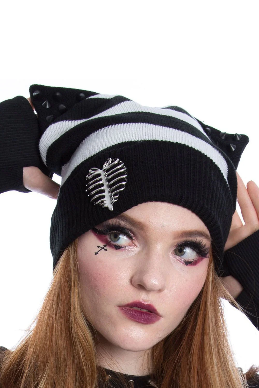 Heartless Kitty Beanie Hat [Black/White]