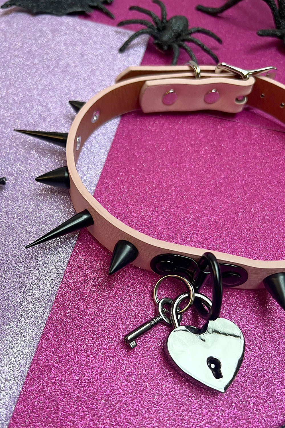 Hell Kitty Choker [HEART PADLOCK] - Image 7