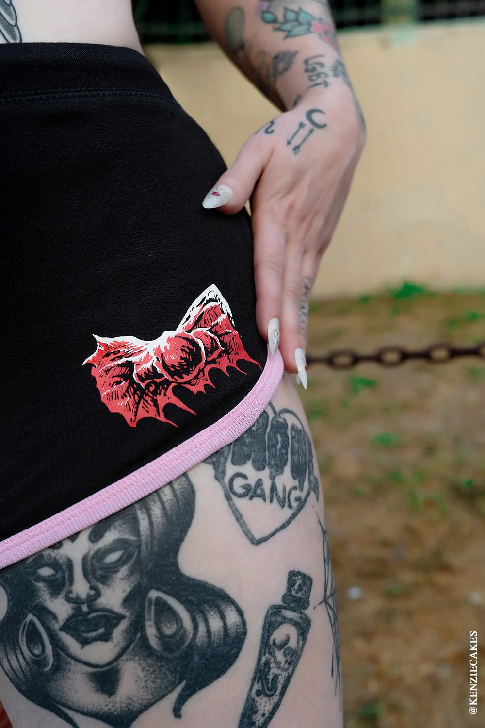 Hell Kitty Short Shorts [VampireFreaks X Too Fast] - Image 4