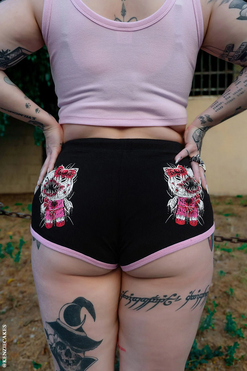 Hell Kitty Short Shorts [VampireFreaks X Too Fast] - Image 5