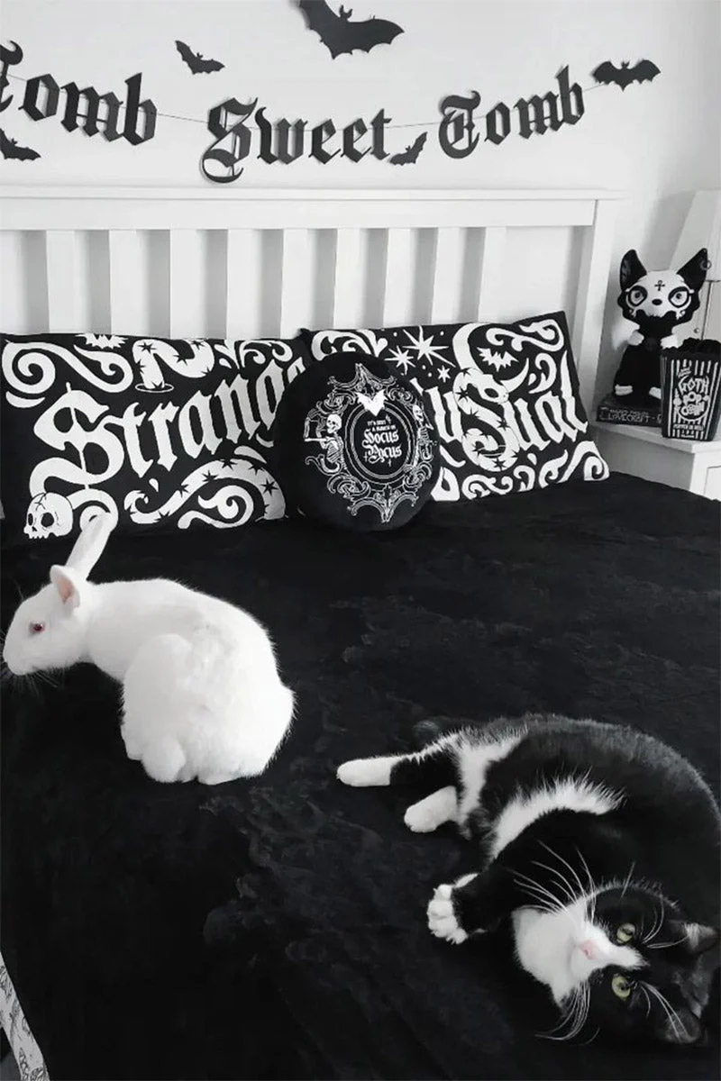 Hocus Pocus Cushion - Image 5