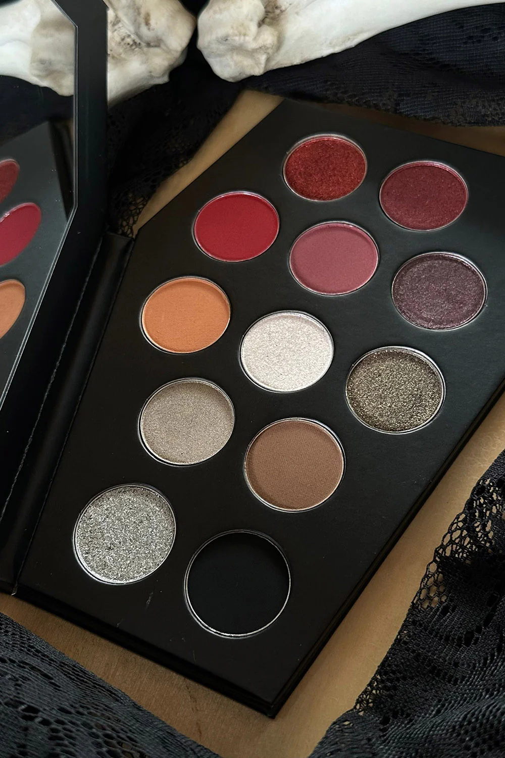 Holy Smokes Coffin Eyeshadow Palette - Image 5
