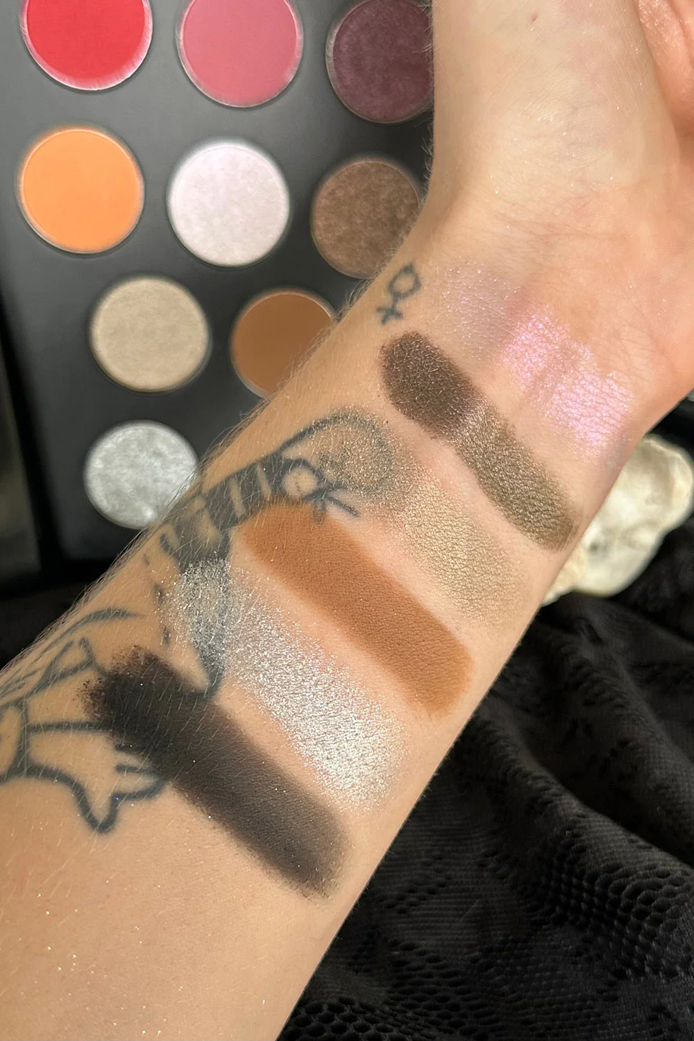 Holy Smokes Coffin Eyeshadow Palette - Image 7