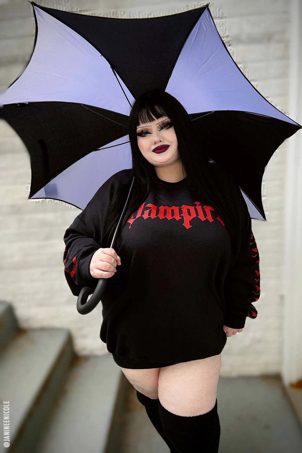 I'm a Vampire Sweatshirt - Image 10
