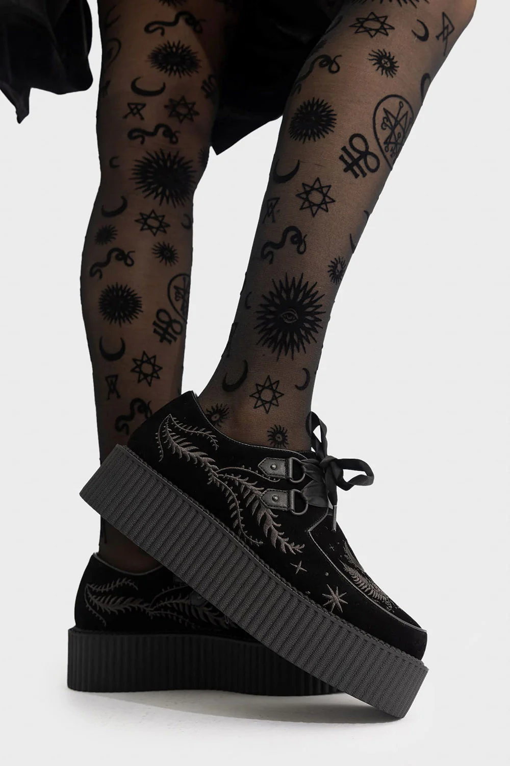 In A Phase Creepers - Image 4