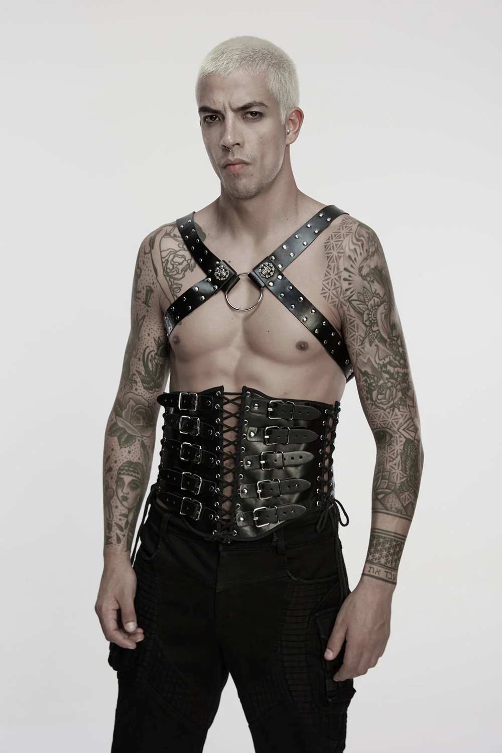 Iron Reliquary Harness [Detachable Chains]