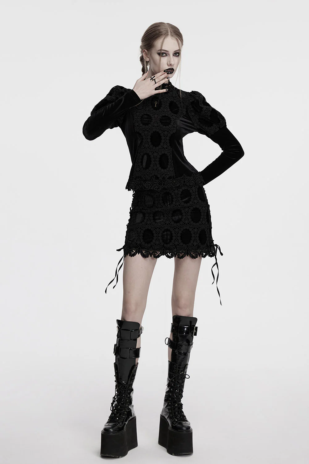 Keylace Embroidered Puff Sleeve Top [Black] - Image 3