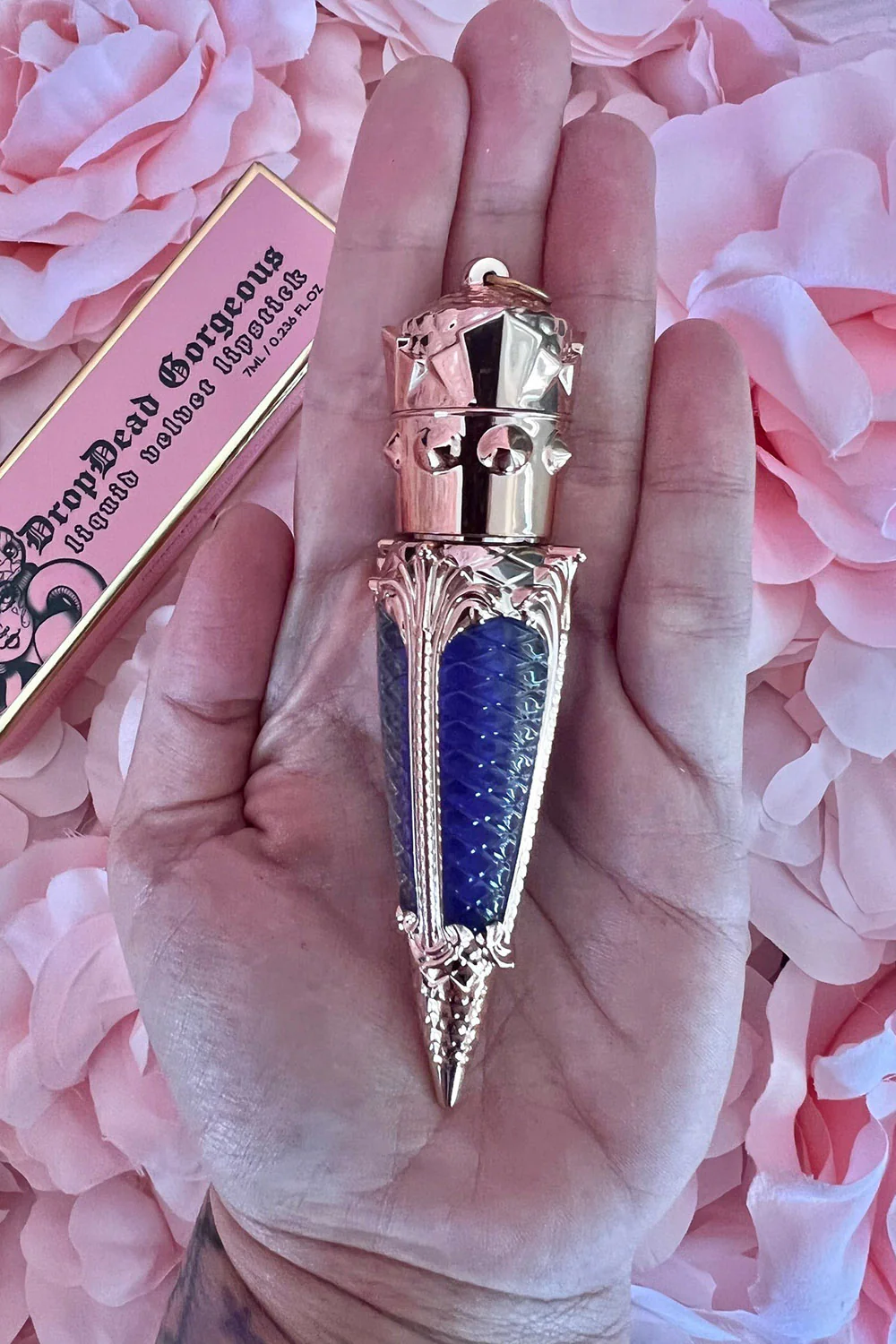 Liquid Luxe Velvet Lipstick [Violet] - Image 4