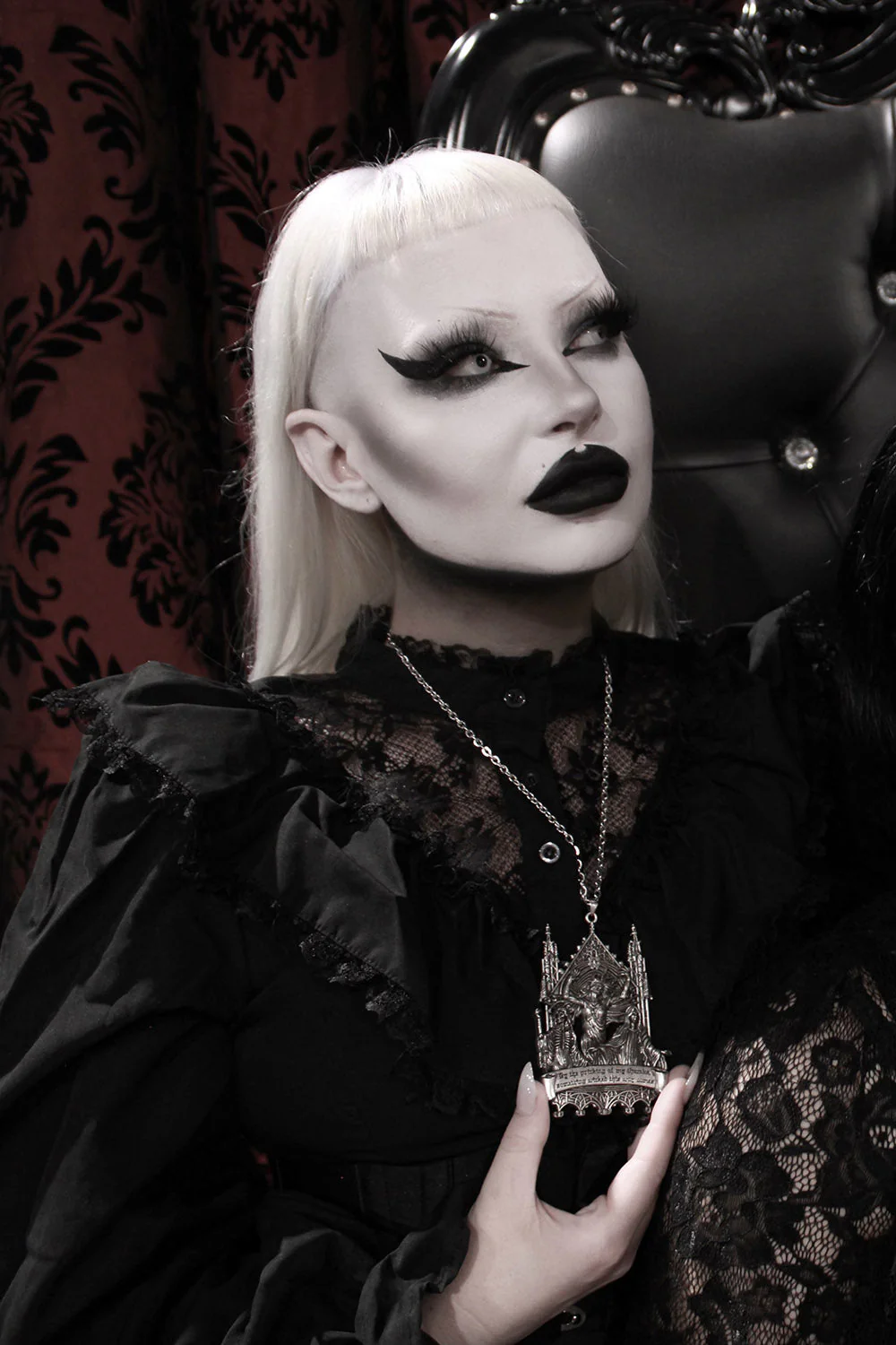 Macbeth Necklace [Mother of Hades x VampireFreaks] - Image 3