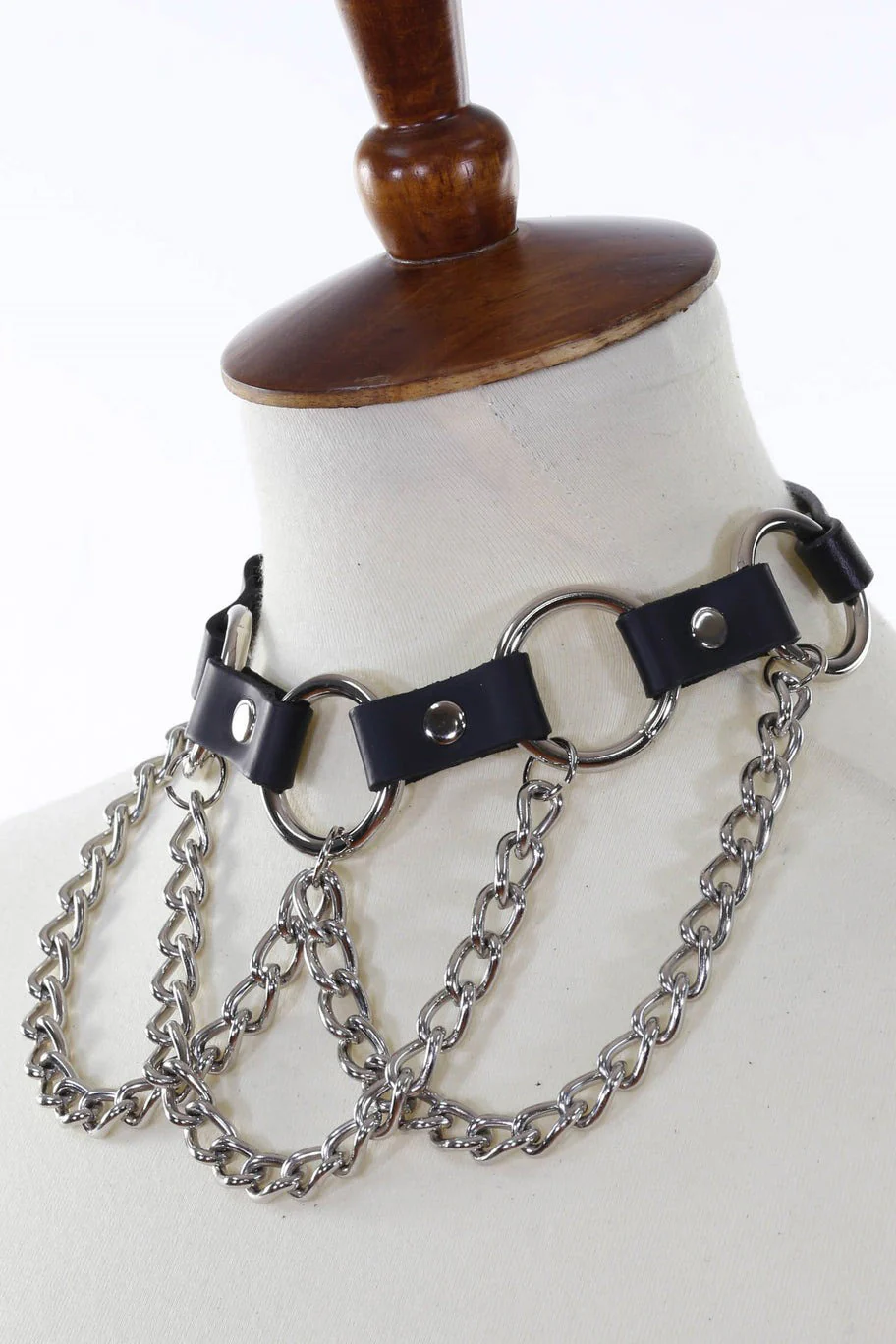 Malevolent Layered Chain Choker - Image 3