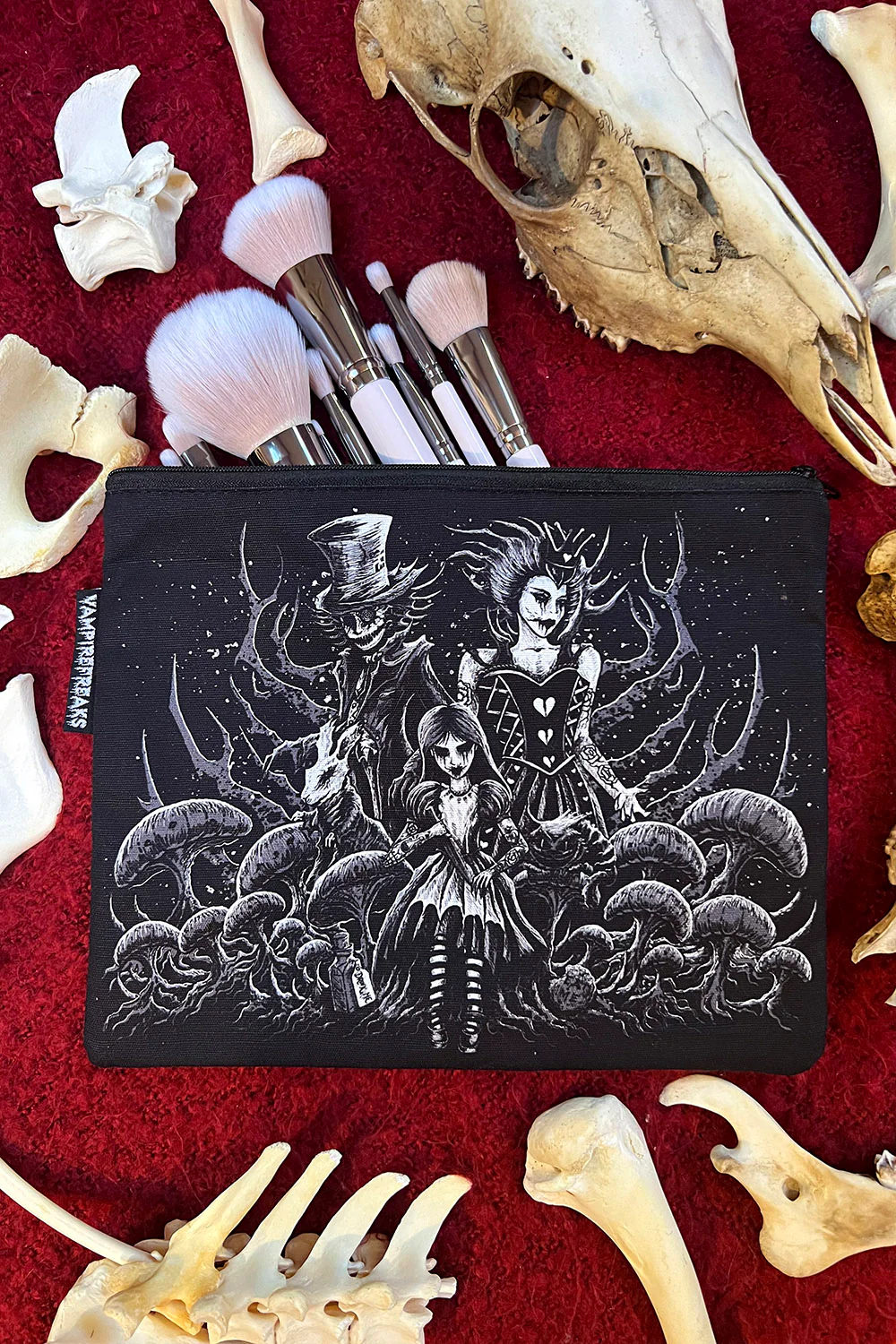Malice In Wonderland Makeup Bag - Image 4