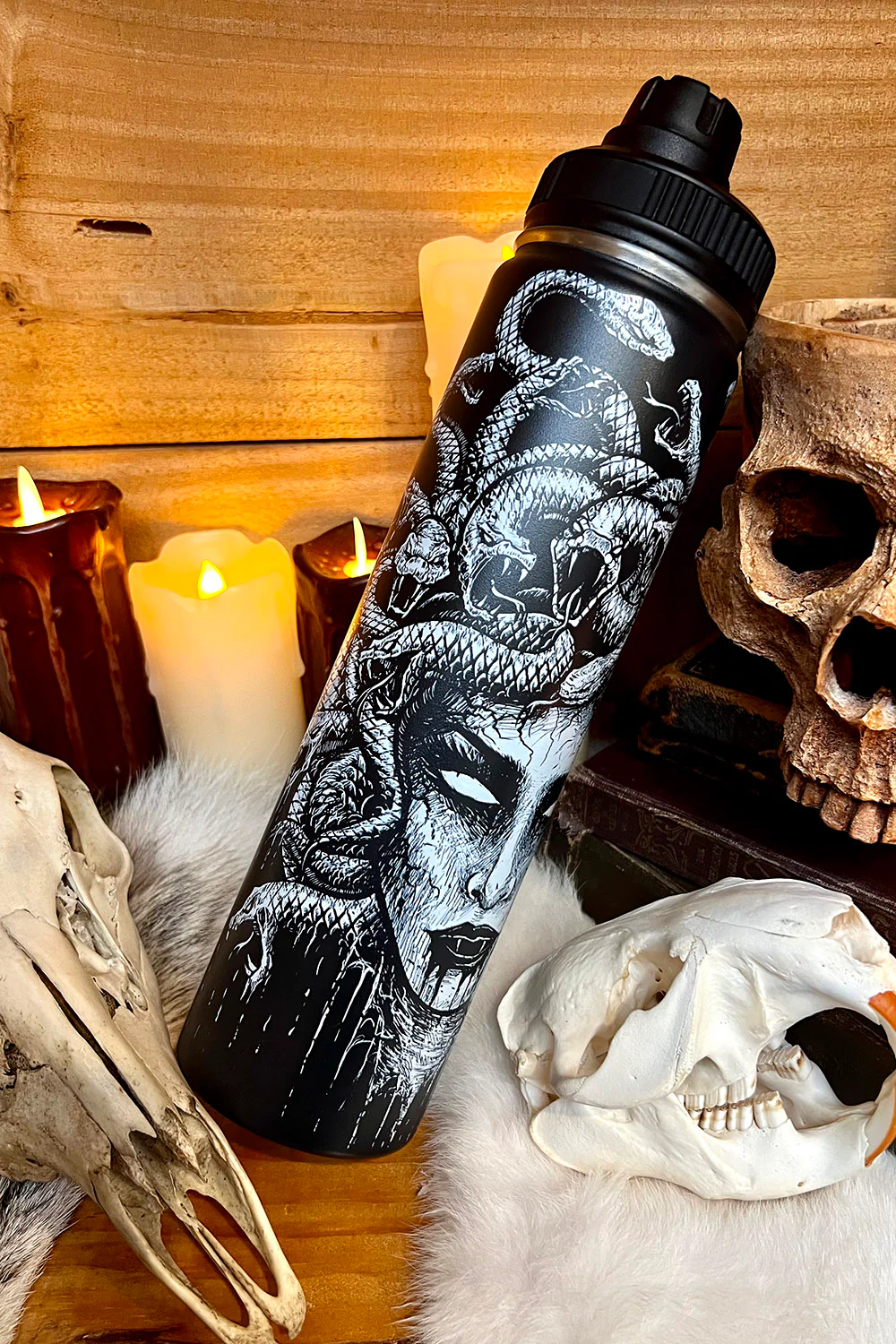 Medusa 24 Oz Water Bottle Tumbler - Image 9