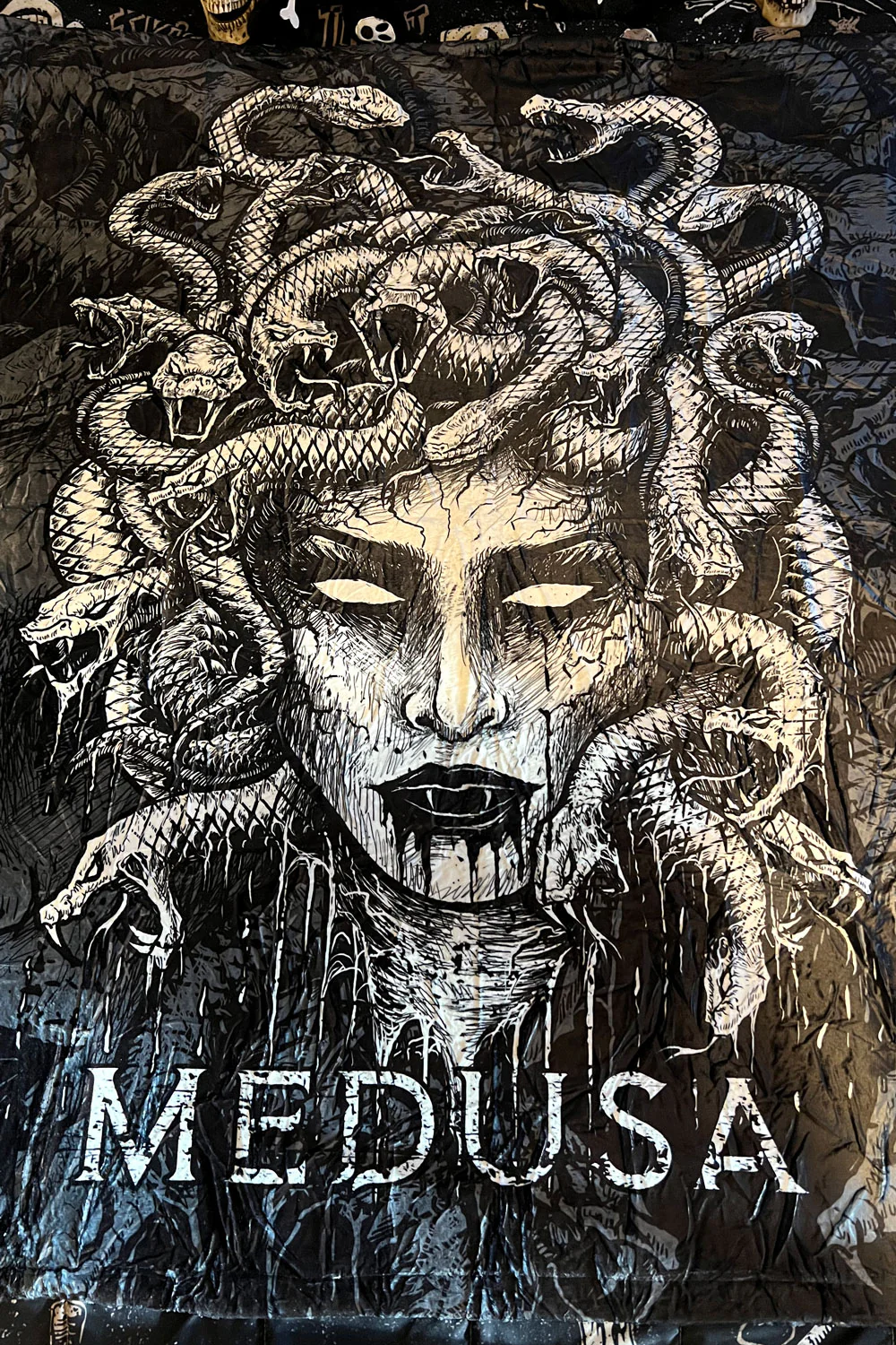 Medusa Throw Blanket - Image 6