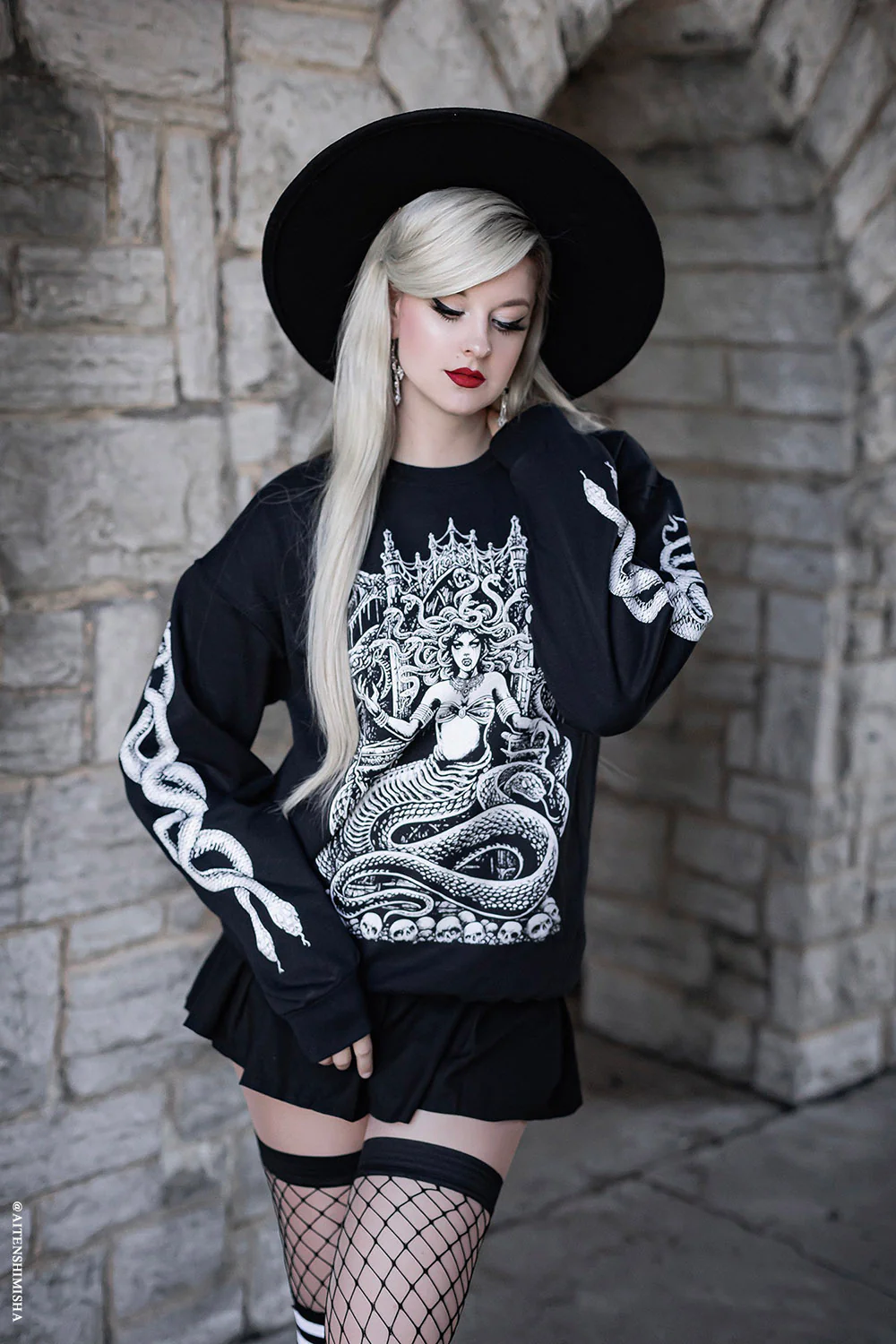 Medusa's Throne T-shirt - Image 3