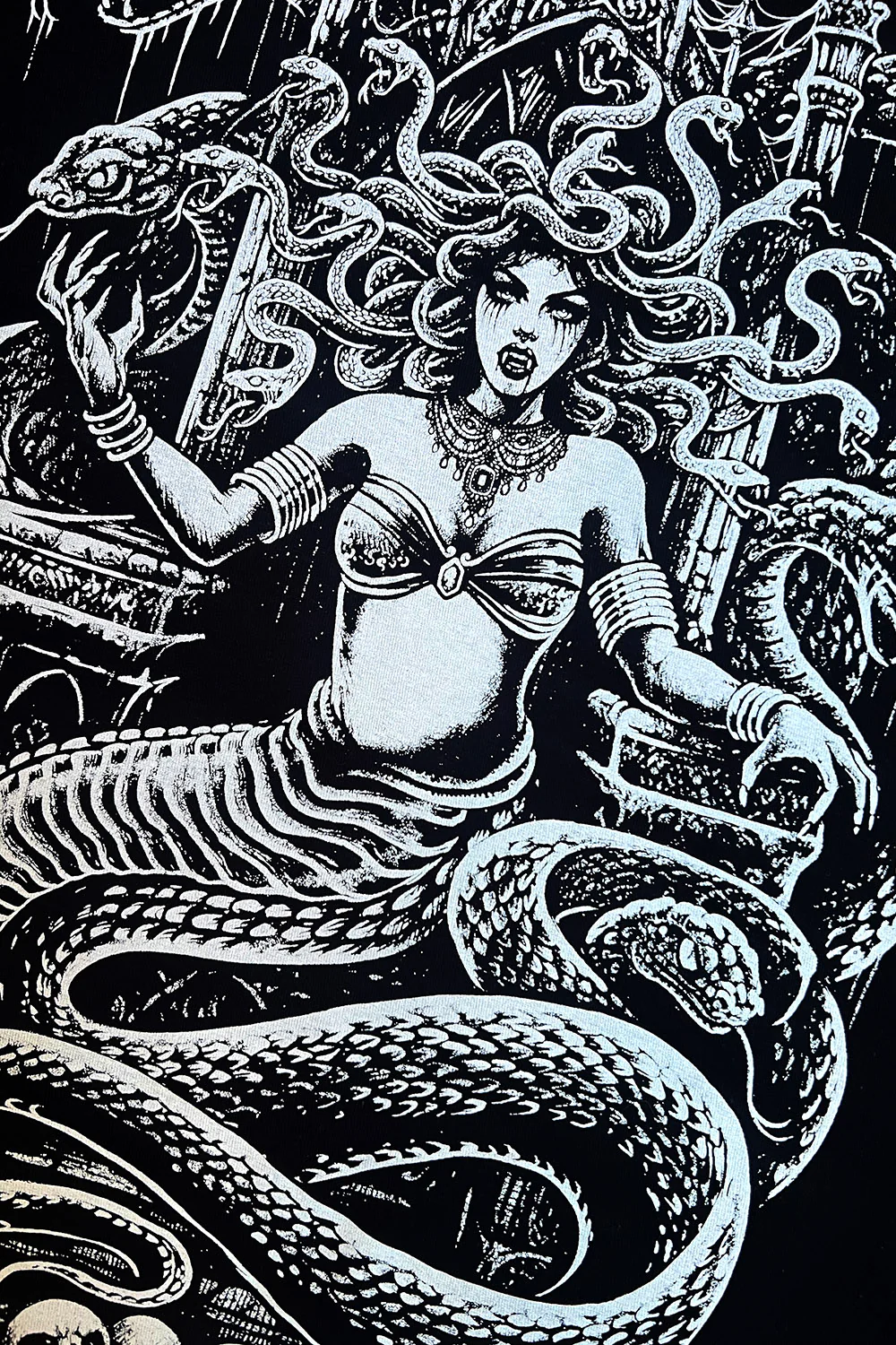 Medusa's Throne T-shirt - Image 9