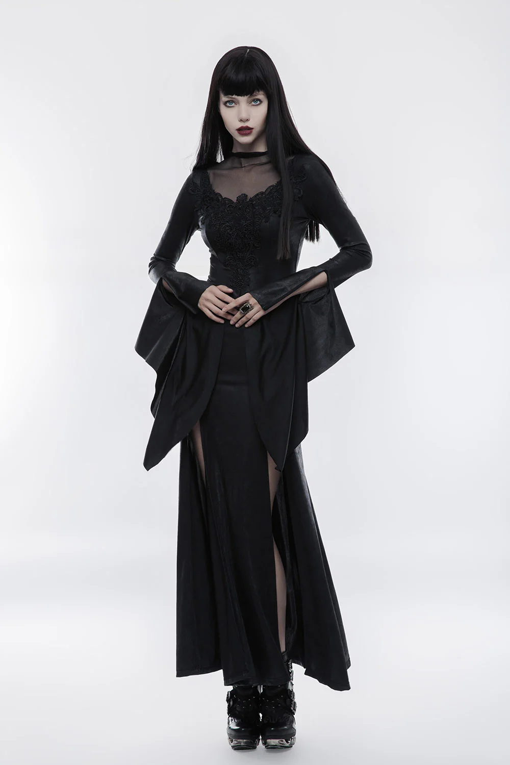 Mortuarium Maxi Dress