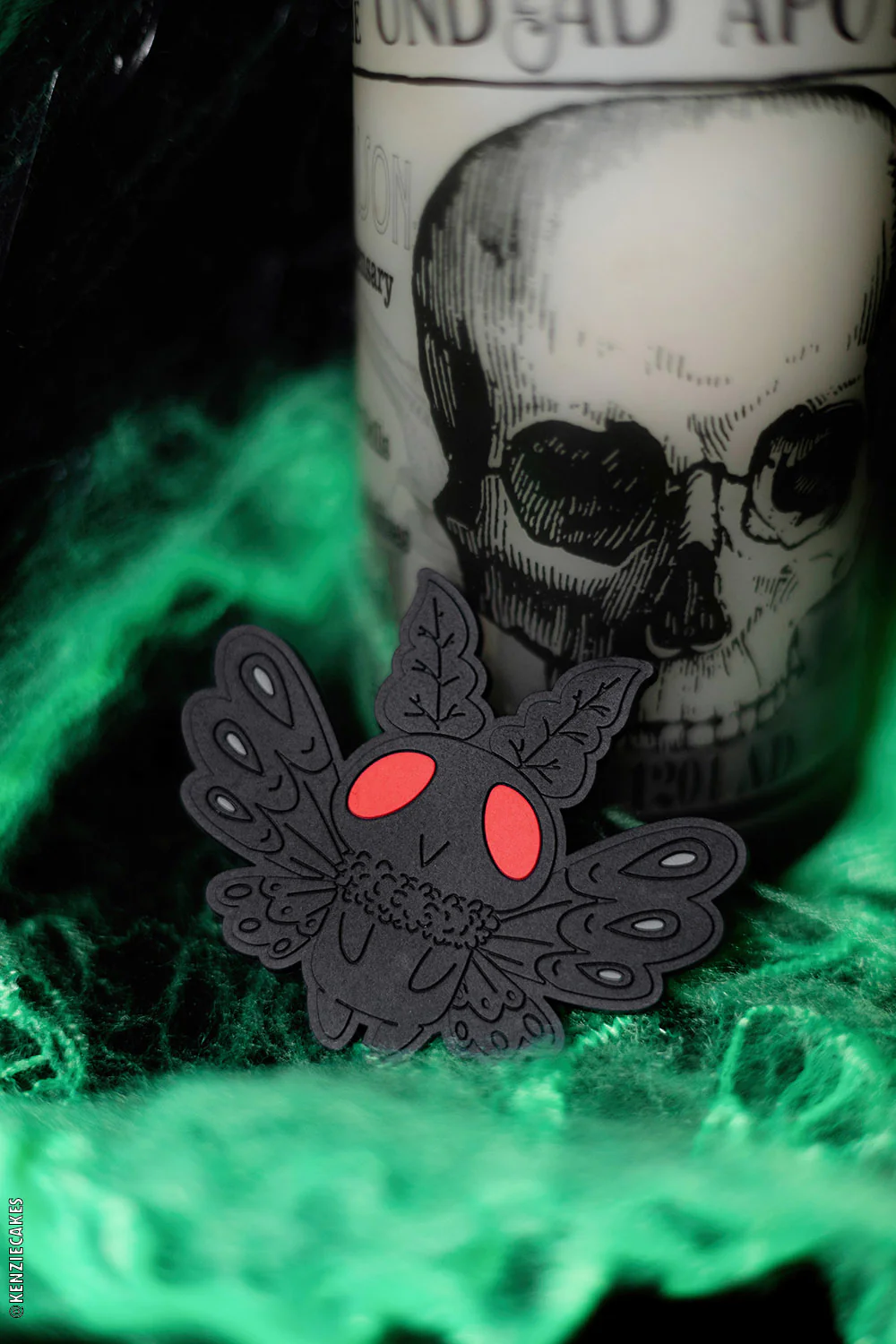 Mothman Rubber Magnet - Image 2