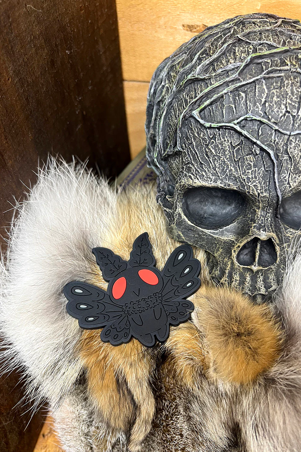 Mothman Rubber Magnet - Image 5