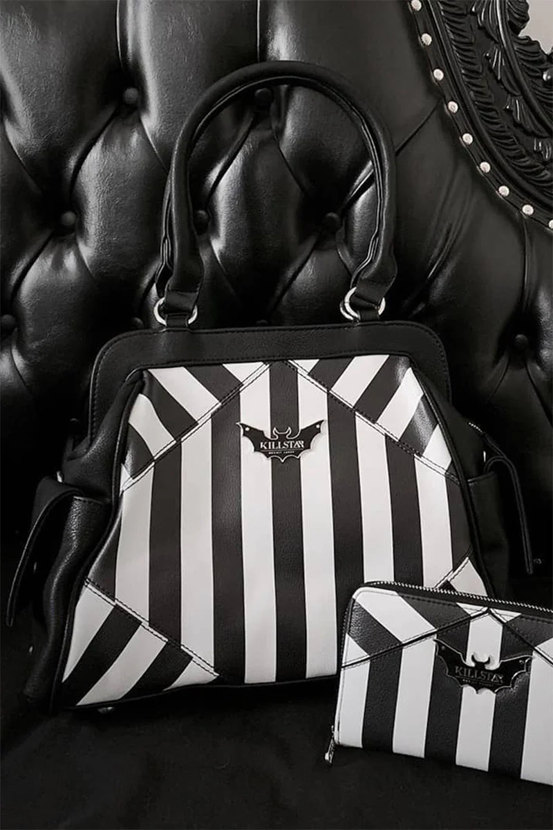Never Trust The Living Handbag - Image 6