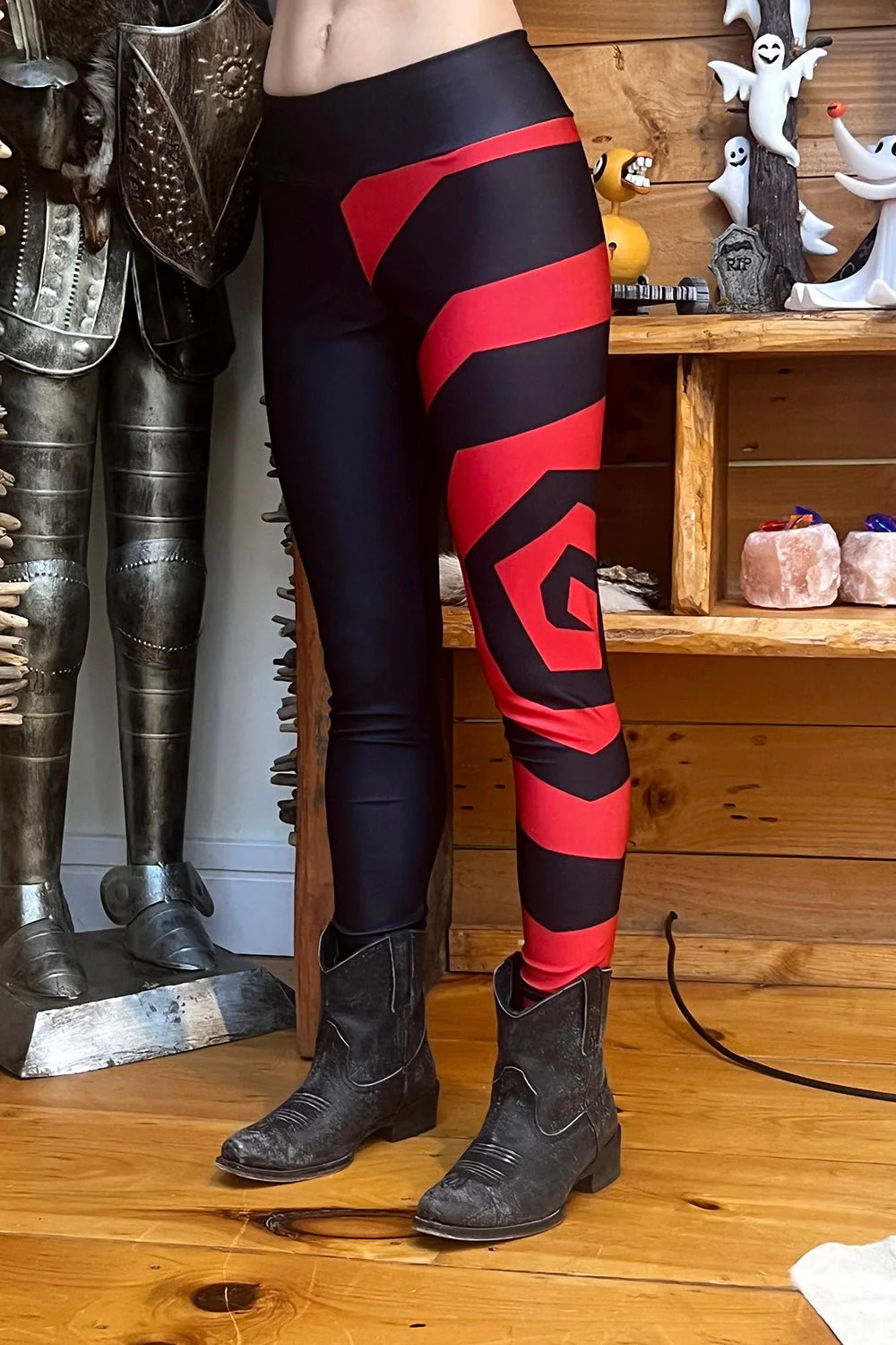 Down the Rabbithole Spiral Leggings [RED/BLACK] - Image 3