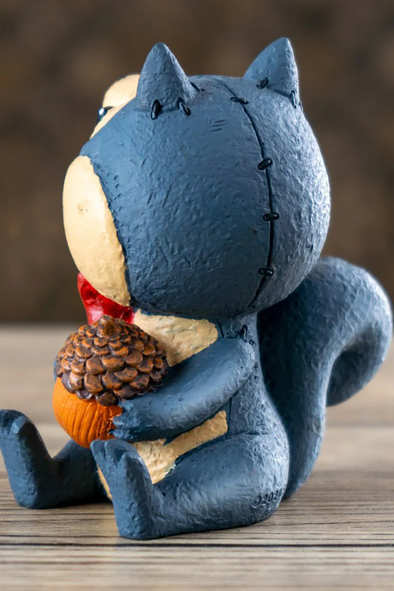 Nibbles the Spooky Squirrel Statue - Image 6