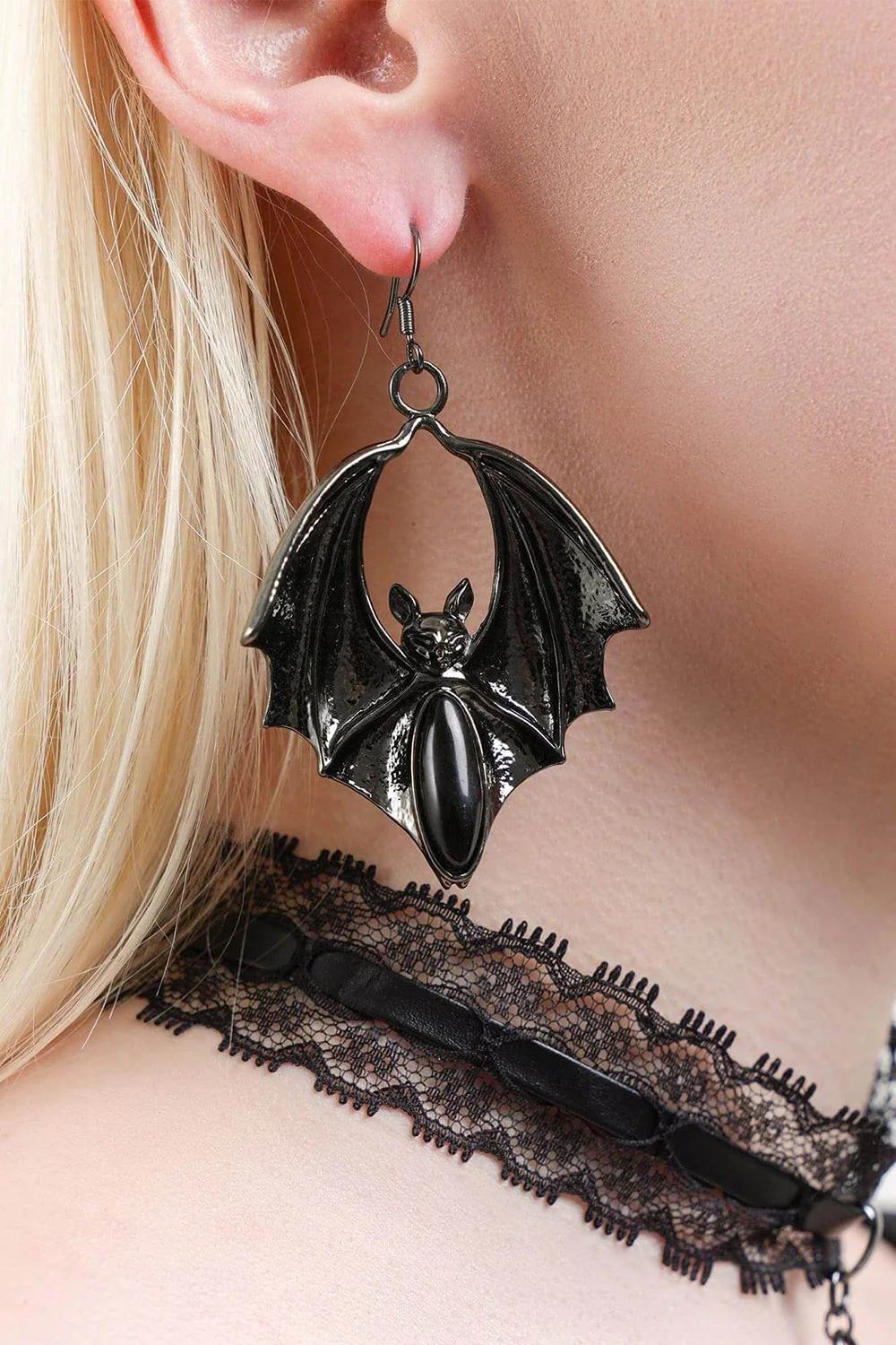 Night Embrace Earrings [Dark Silver] - Image 2