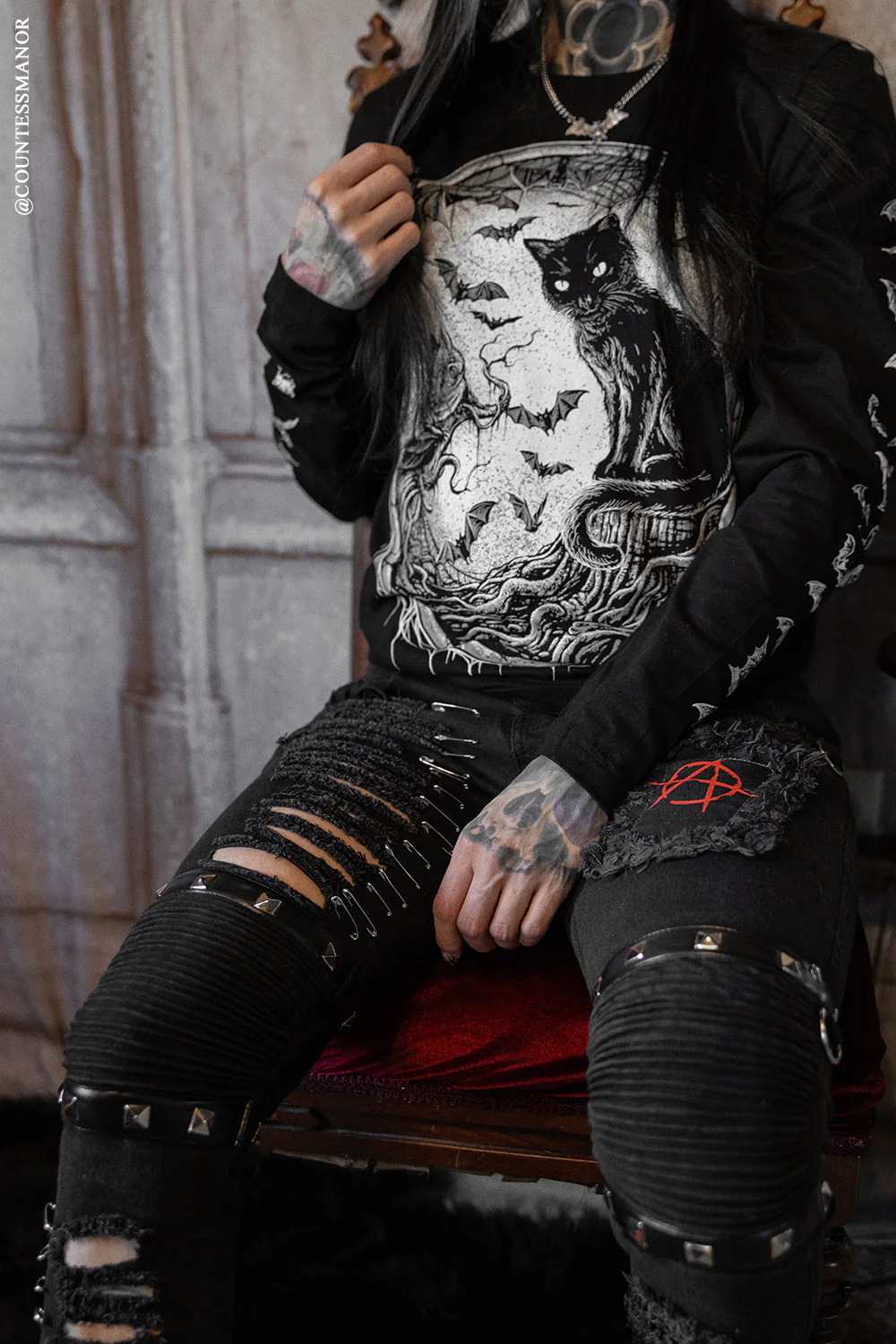 Nocturnal Creatures T-shirt - Image 12