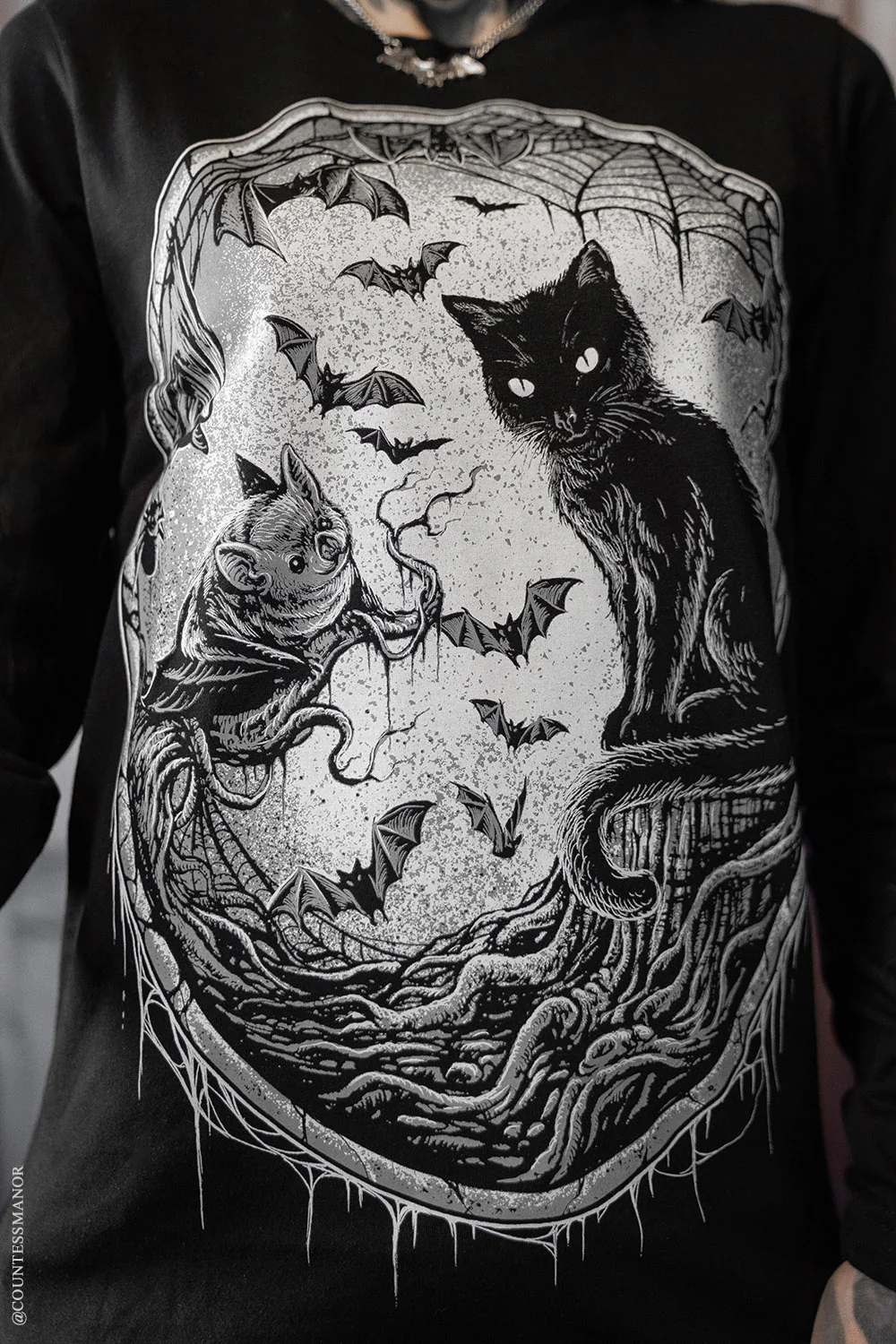 Nocturnal Creatures T-shirt - Image 2