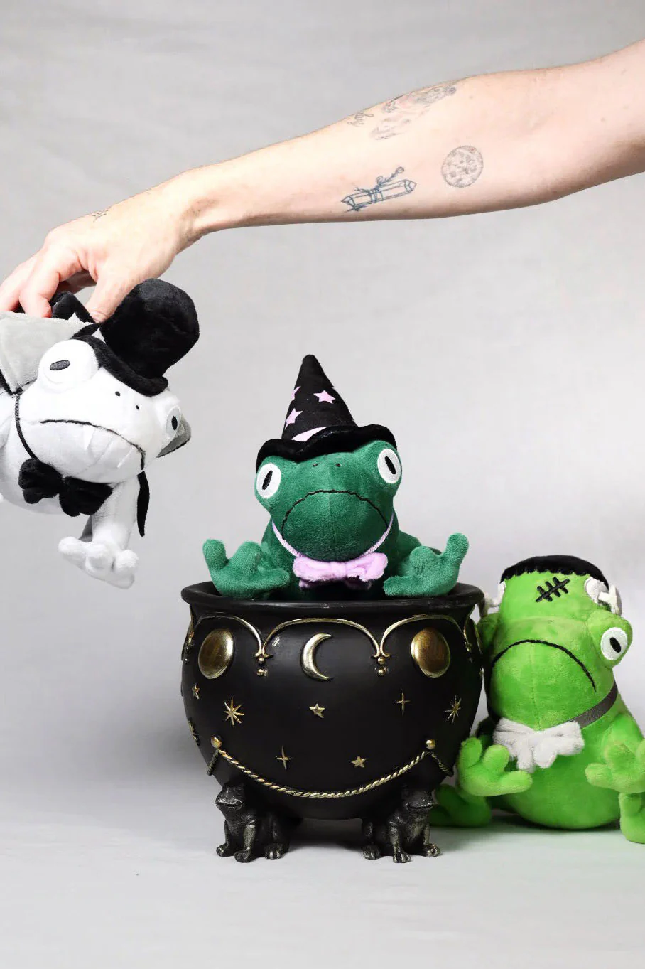 Nosferatoad Plushie - Image 11