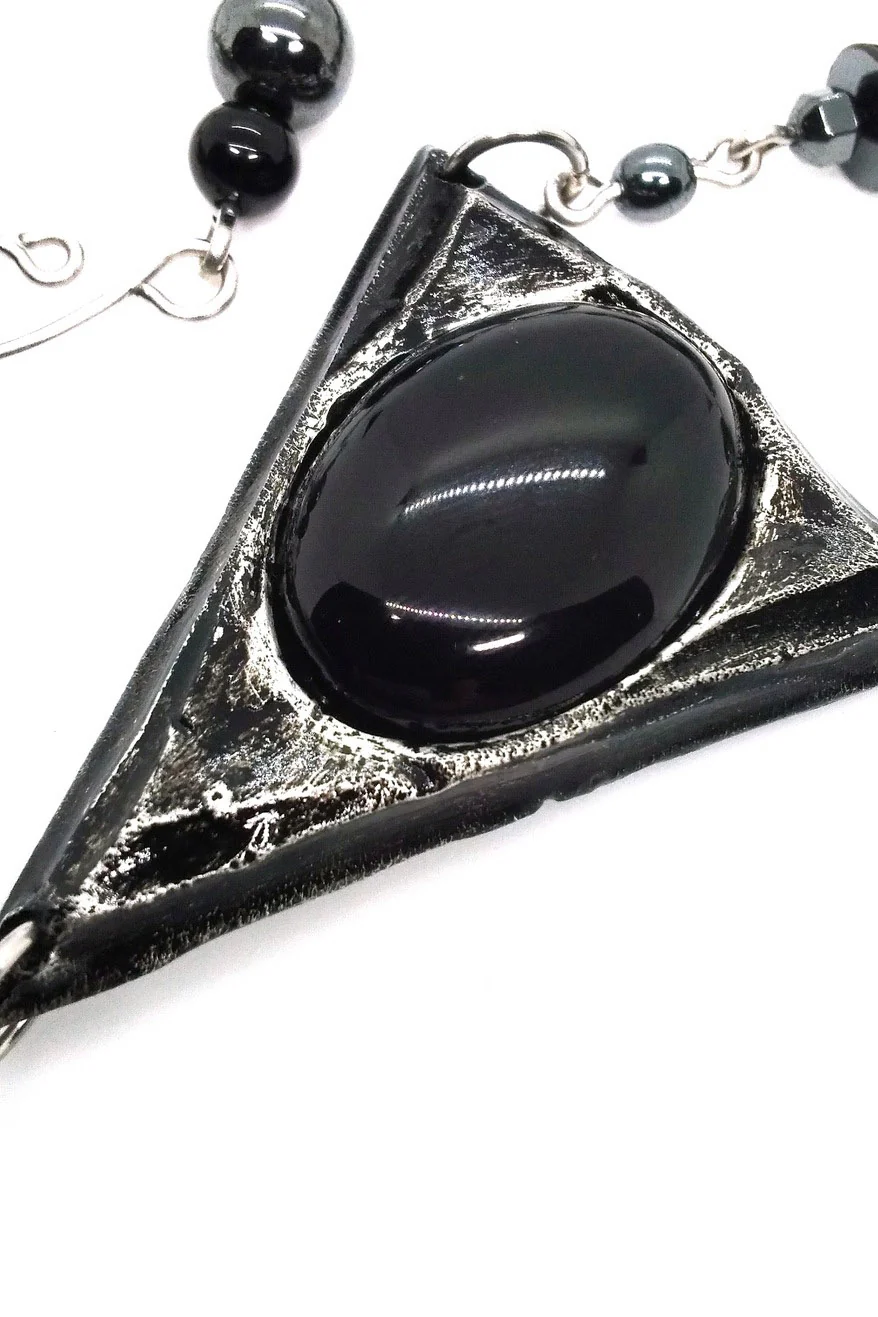 Onyx Triad Necklace - Image 2