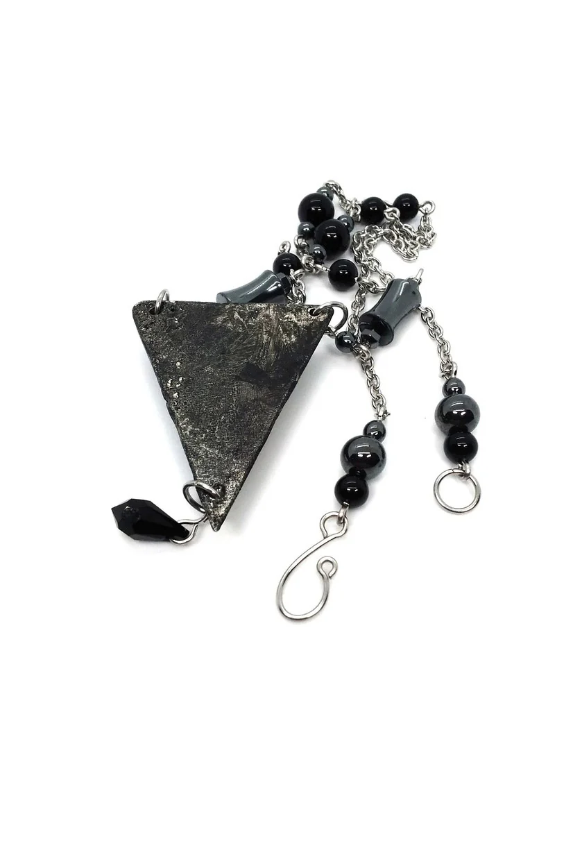 Onyx Triad Necklace - Image 6
