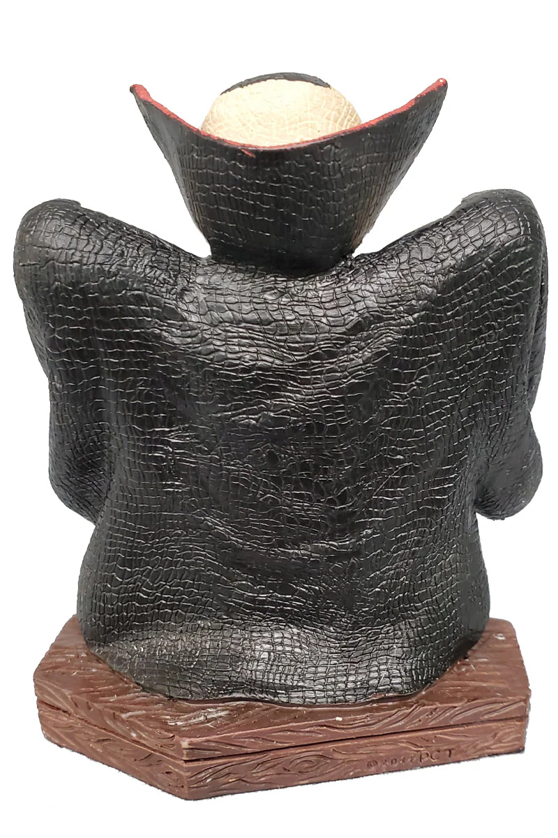 Pinheads Dracula Statue - Image 2
