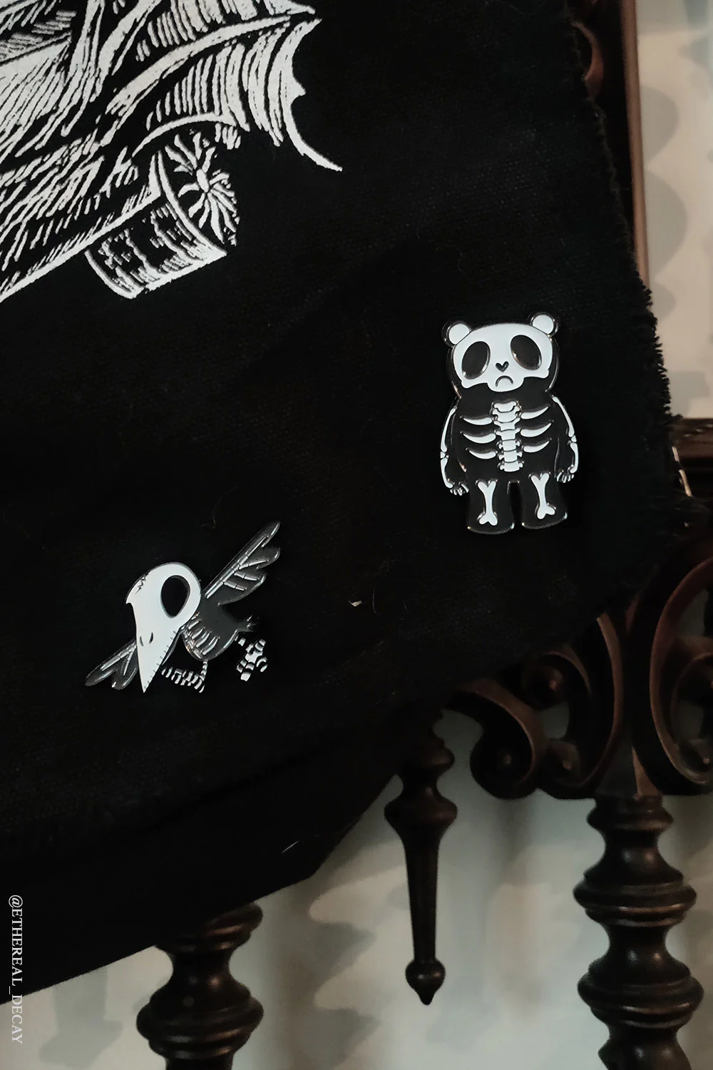Poe's Raven Enamel Pin - Image 4