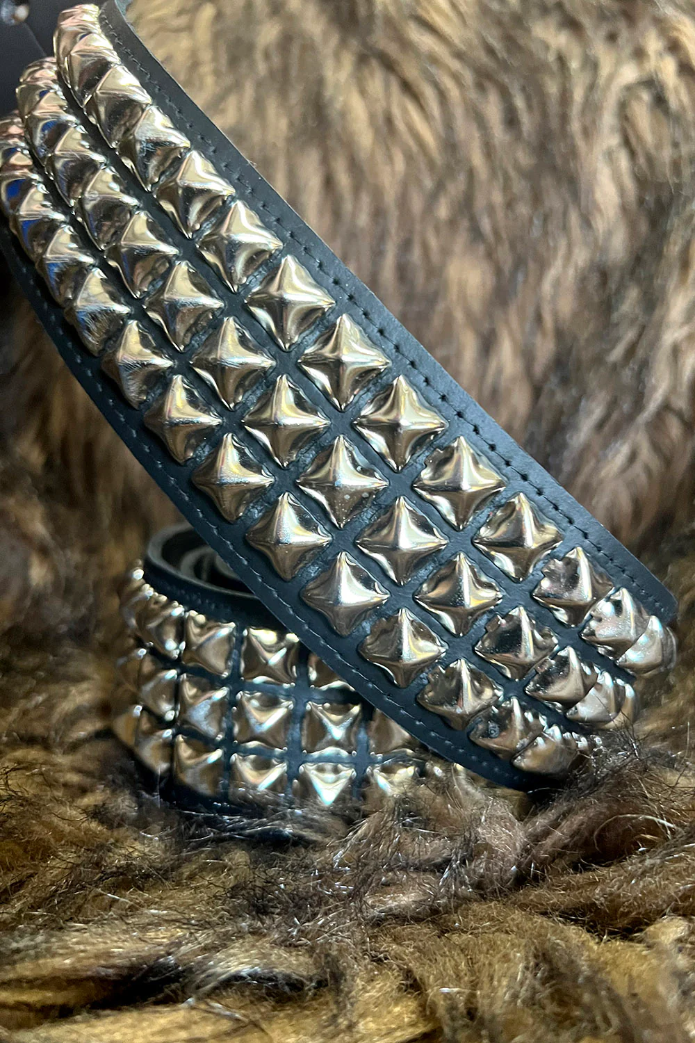 Pyramid Studded Guitar Strap - Image 3