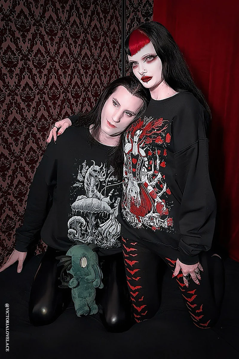 Queen of Hearts Sweatshirt - Image 3