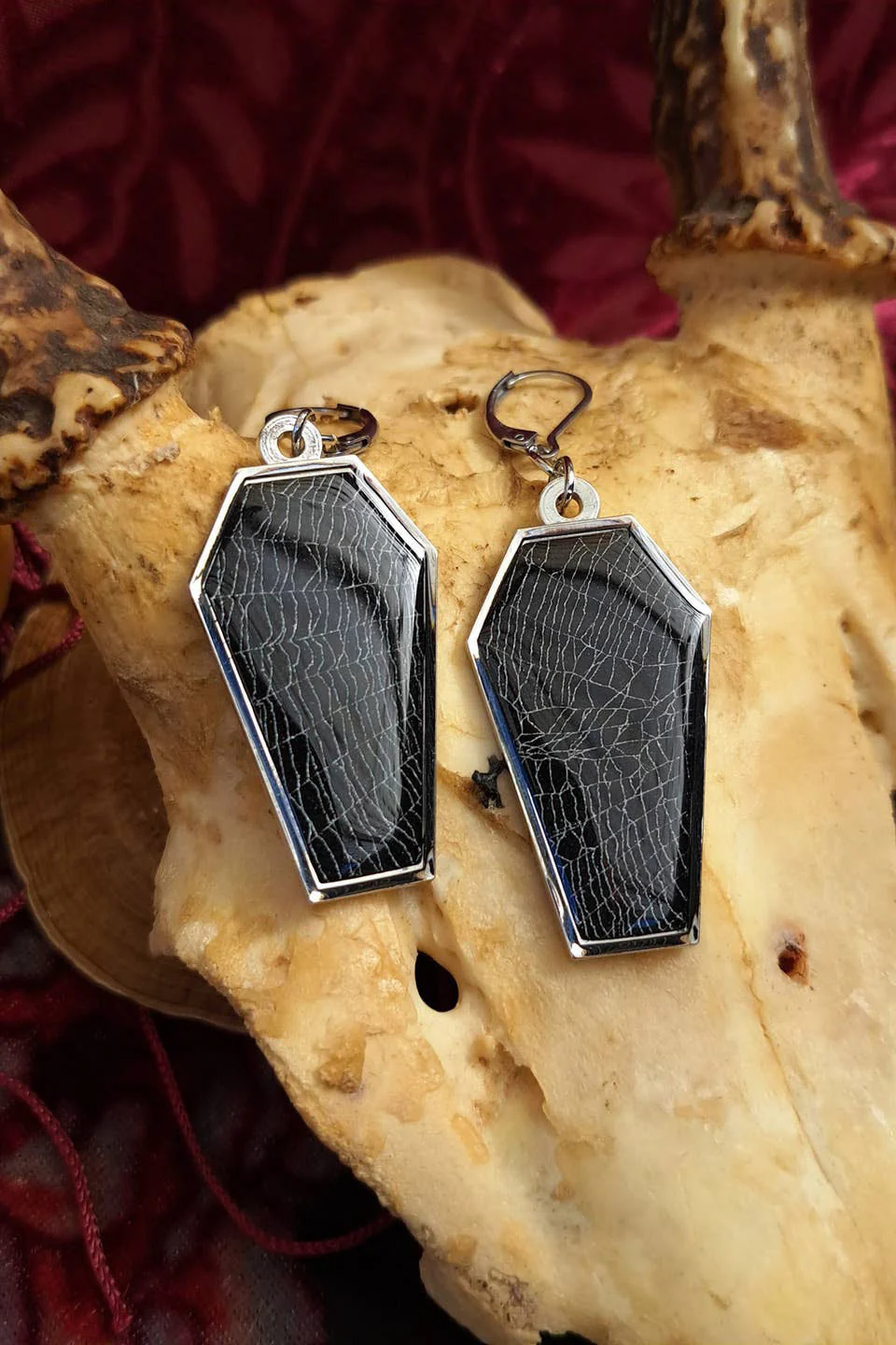 Real Spiderweb Coffin Earrings [Silver]