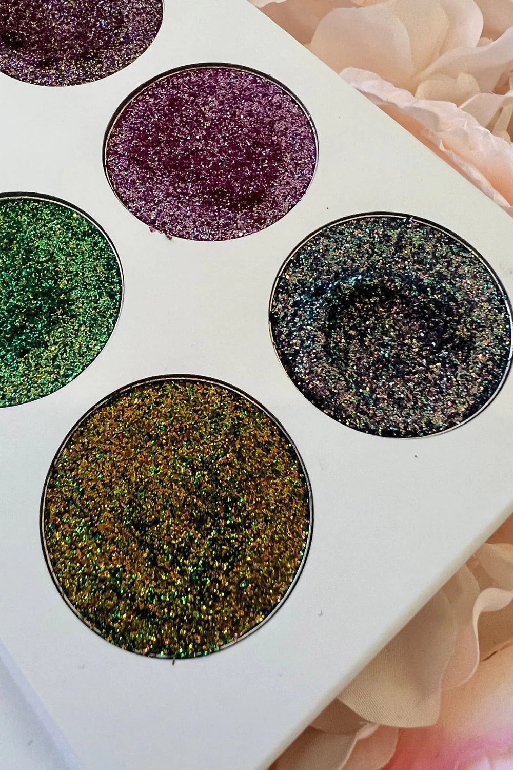Return To Atlantis Chrome Glitter Palette - Image 9