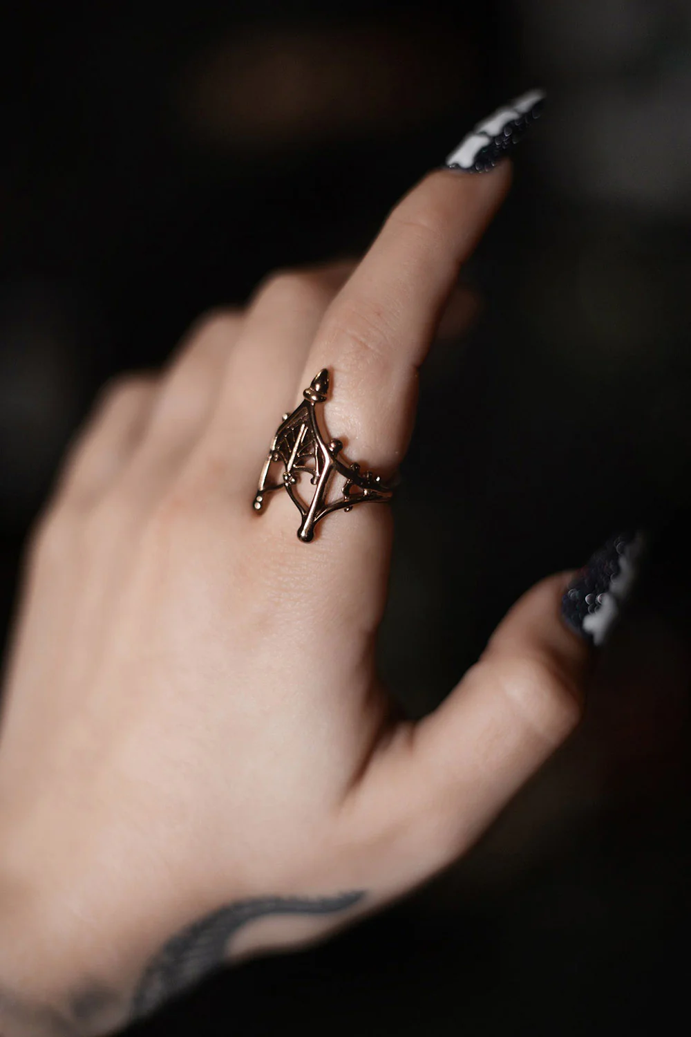 Sacred Arches Ring [CHAMPAGNE GOLD] - Image 3