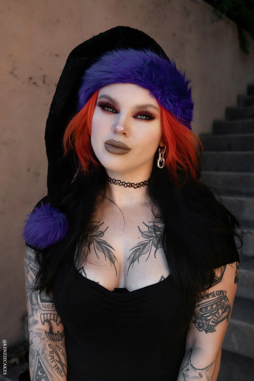 Santa Claws Hat [Black/Purple] - Image 2